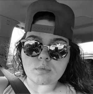 Meet your Posher, Sierra